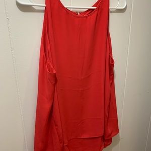 Saint Tropez West red top